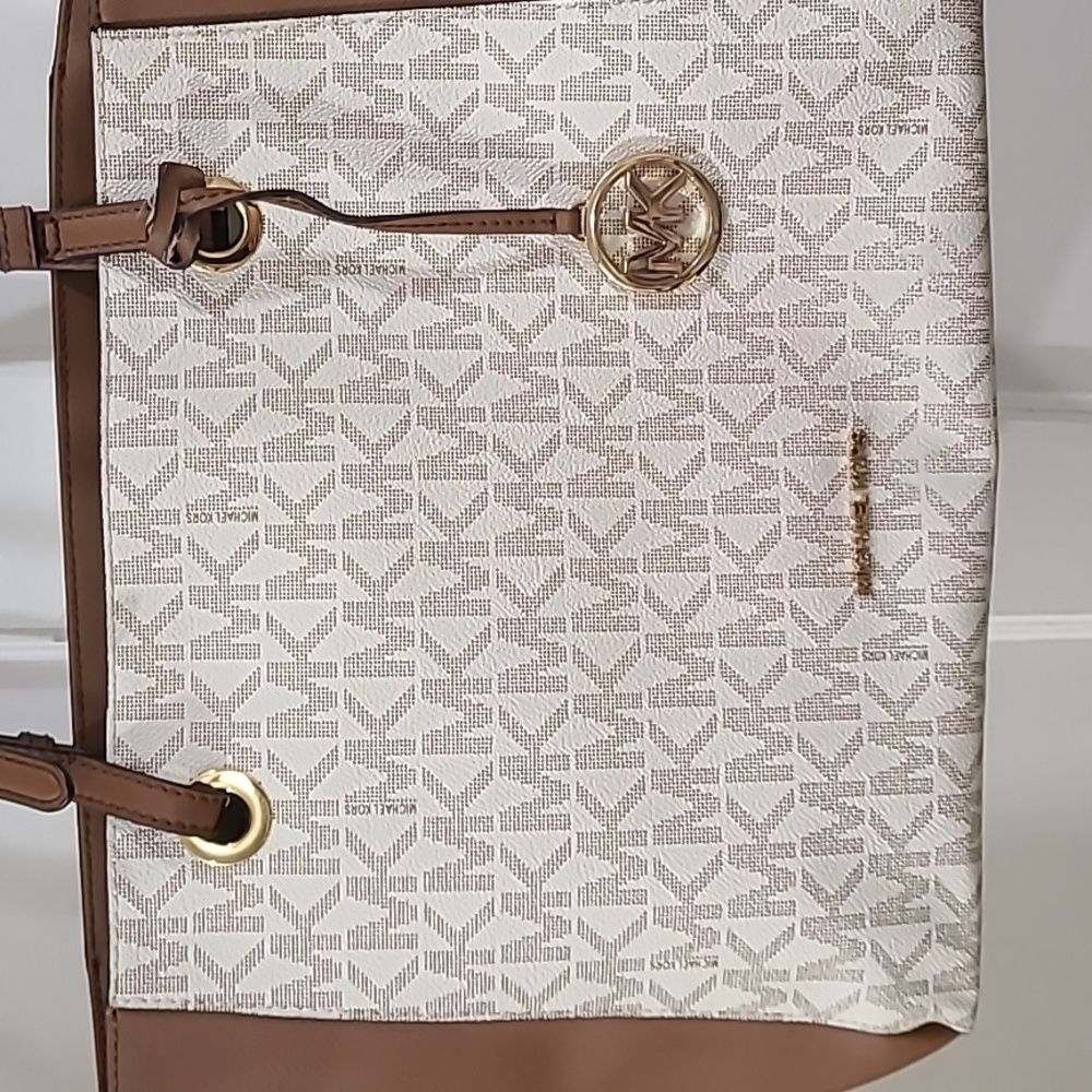 Michael Kors tote